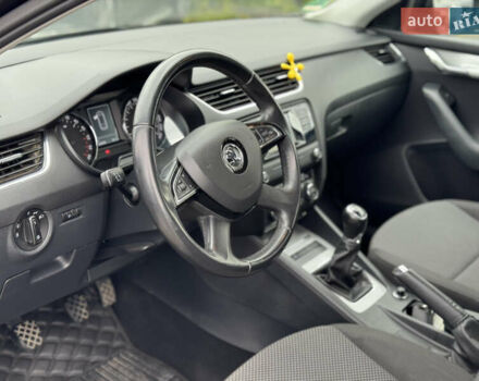 Шкода Октавия 2015 в Виннице на Automoto.ua Черный Шкода Октавия, объемом двигателя 1.6 л и пробегом 225 тыс. км за 9900 $, фото 9 на Automoto.ua