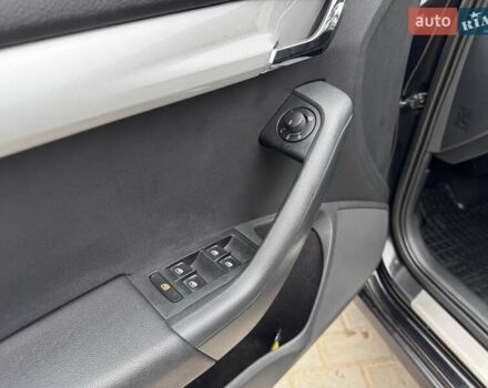 Черный Шкода Октавия, объемом двигателя 1.6 л и пробегом 278 тыс. км за 10600 $, фото 31 на Automoto.ua