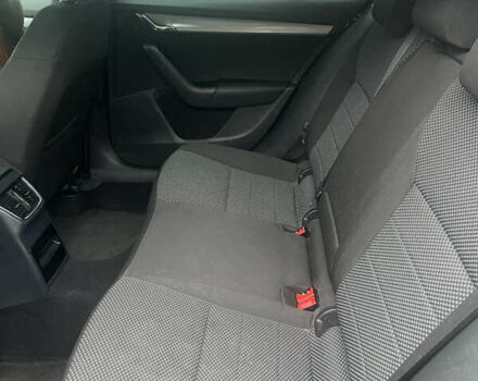 Чорний Шкода Октавія, об'ємом двигуна 1.6 л та пробігом 250 тис. км за 10500 $, фото 7 на Automoto.ua