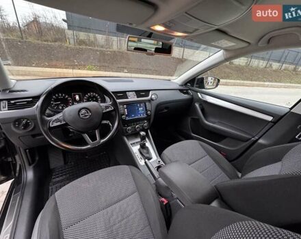 Черный Шкода Октавия, объемом двигателя 1.6 л и пробегом 278 тыс. км за 10600 $, фото 9 на Automoto.ua