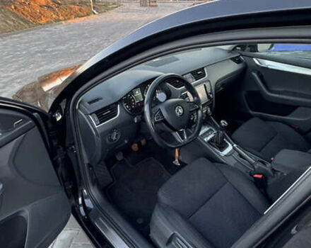 Черный Шкода Октавия, объемом двигателя 1.6 л и пробегом 275 тыс. км за 12450 $, фото 21 на Automoto.ua