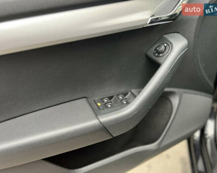 Шкода Октавия 2015 в Харькове на Automoto.ua Черный Шкода Октавия, объемом двигателя 1.6 л и пробегом 254 тыс. км за 11500 $, фото 13 на Automoto.ua