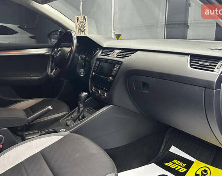 Черный Шкода Октавия, объемом двигателя 1.97 л и пробегом 316 тыс. км за 13100 $, фото 14 на Automoto.ua