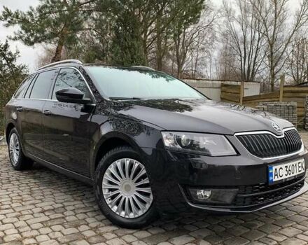 Черный Шкода Октавия, объемом двигателя 1.6 л и пробегом 368 тыс. км за 12800 $, фото 1 на Automoto.ua