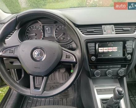 Черный Шкода Октавия, объемом двигателя 1.6 л и пробегом 207 тыс. км за 11300 $, фото 7 на Automoto.ua