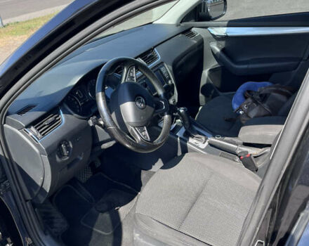 Черный Шкода Октавия, объемом двигателя 1.6 л и пробегом 326 тыс. км за 13000 $, фото 4 на Automoto.ua