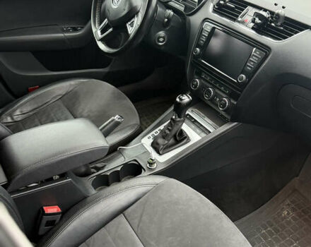 Чорний Шкода Октавія, об'ємом двигуна 1.6 л та пробігом 291 тис. км за 13300 $, фото 9 на Automoto.ua