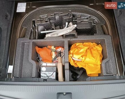 Черный Шкода Октавия, объемом двигателя 1.6 л и пробегом 207 тыс. км за 11300 $, фото 9 на Automoto.ua