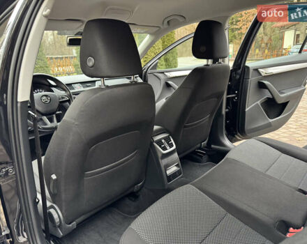 Чорний Шкода Октавія, об'ємом двигуна 1.6 л та пробігом 228 тис. км за 11899 $, фото 101 на Automoto.ua