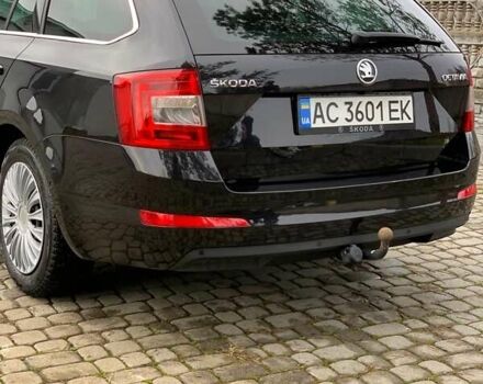 Черный Шкода Октавия, объемом двигателя 1.6 л и пробегом 368 тыс. км за 12800 $, фото 3 на Automoto.ua