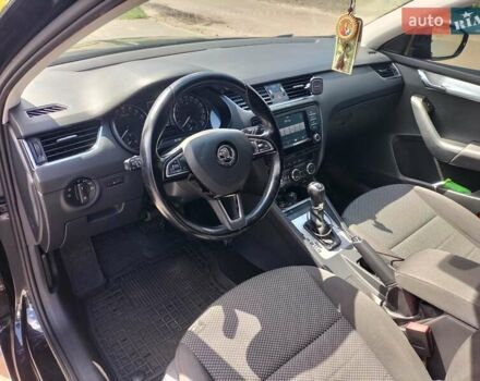Чорний Шкода Октавія, об'ємом двигуна 1.6 л та пробігом 262 тис. км за 12500 $, фото 8 на Automoto.ua