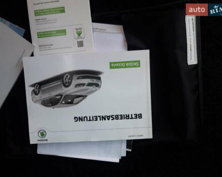 Черный Шкода Октавия, объемом двигателя 2 л и пробегом 227 тыс. км за 12900 $, фото 30 на Automoto.ua