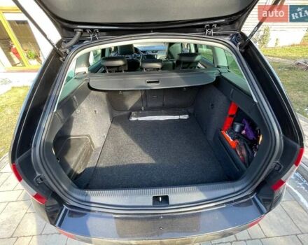 Черный Шкода Октавия, объемом двигателя 1.6 л и пробегом 283 тыс. км за 12500 $, фото 4 на Automoto.ua