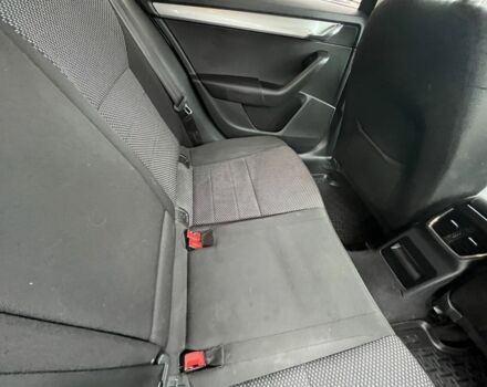 Черный Шкода Октавия, объемом двигателя 2 л и пробегом 243 тыс. км за 12300 $, фото 12 на Automoto.ua