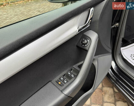 Чорний Шкода Октавія, об'ємом двигуна 1.6 л та пробігом 228 тис. км за 11899 $, фото 72 на Automoto.ua