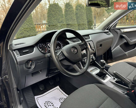 Чорний Шкода Октавія, об'ємом двигуна 1.6 л та пробігом 228 тис. км за 11899 $, фото 76 на Automoto.ua