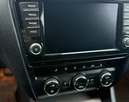 Чорний Шкода Октавія, об'ємом двигуна 1.6 л та пробігом 291 тис. км за 13300 $, фото 16 на Automoto.ua