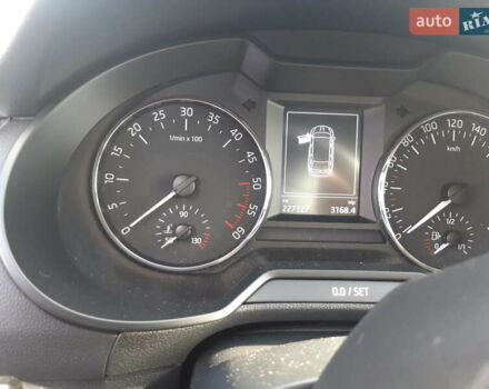 Черный Шкода Октавия, объемом двигателя 2 л и пробегом 227 тыс. км за 12900 $, фото 13 на Automoto.ua