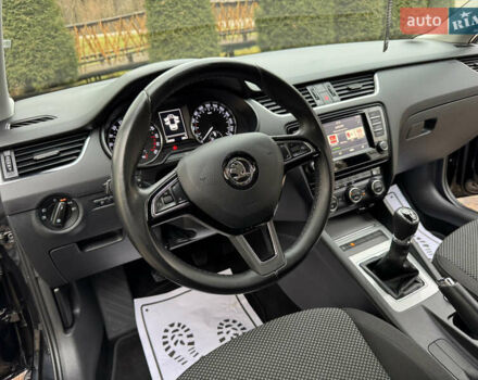 Чорний Шкода Октавія, об'ємом двигуна 1.6 л та пробігом 228 тис. км за 11899 $, фото 77 на Automoto.ua