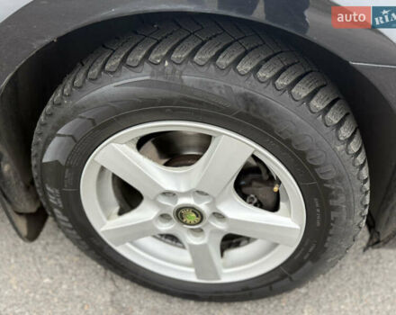 Чорний Шкода Октавія, об'ємом двигуна 1.6 л та пробігом 291 тис. км за 13300 $, фото 5 на Automoto.ua