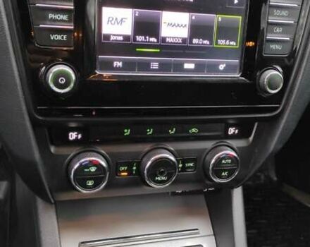 Чорний Шкода Октавія, об'ємом двигуна 1.6 л та пробігом 272 тис. км за 10700 $, фото 1 на Automoto.ua