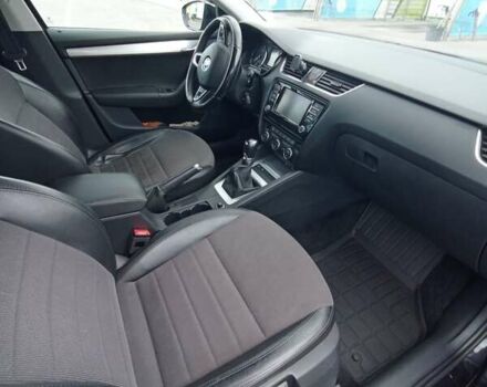 Черный Шкода Октавия, объемом двигателя 1.97 л и пробегом 300 тыс. км за 11500 $, фото 7 на Automoto.ua