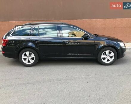 Черный Шкода Октавия, объемом двигателя 2 л и пробегом 242 тыс. км за 15500 $, фото 18 на Automoto.ua