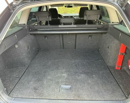 Чорний Шкода Октавія, об'ємом двигуна 2 л та пробігом 300 тис. км за 12500 $, фото 3 на Automoto.ua