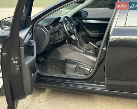 Черный Шкода Октавия, объемом двигателя 1.97 л и пробегом 247 тыс. км за 14399 $, фото 22 на Automoto.ua