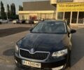 Черный Шкода Октавия, объемом двигателя 1.6 л и пробегом 210 тыс. км за 14000 $, фото 3 на Automoto.ua