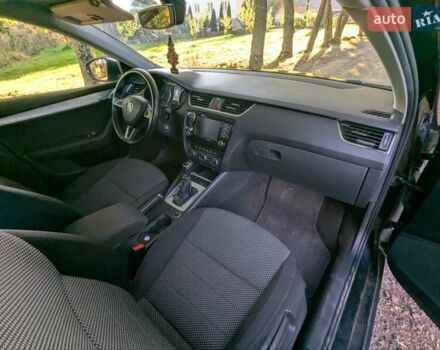 Черный Шкода Октавия, объемом двигателя 1.6 л и пробегом 253 тыс. км за 10900 $, фото 13 на Automoto.ua