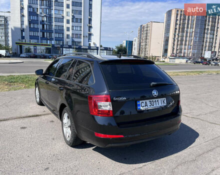 Черный Шкода Октавия, объемом двигателя 1.6 л и пробегом 326 тыс. км за 13000 $, фото 10 на Automoto.ua