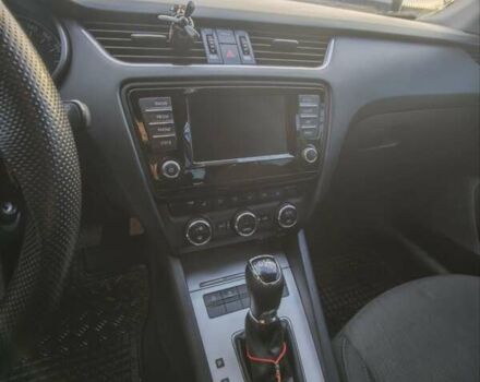 Черный Шкода Октавия, объемом двигателя 1.97 л и пробегом 276 тыс. км за 12999 $, фото 12 на Automoto.ua