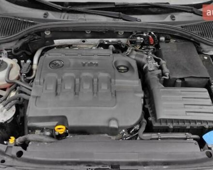 Чорний Шкода Октавія, об'ємом двигуна 1.6 л та пробігом 272 тис. км за 10700 $, фото 2 на Automoto.ua