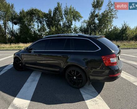 Чорний Шкода Октавія, об'ємом двигуна 1.6 л та пробігом 220 тис. км за 13300 $, фото 4 на Automoto.ua