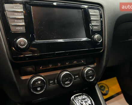 Черный Шкода Октавия, объемом двигателя 1.97 л и пробегом 316 тыс. км за 13100 $, фото 7 на Automoto.ua