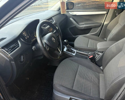 Чорний Шкода Октавія, об'ємом двигуна 1.6 л та пробігом 263 тис. км за 11200 $, фото 13 на Automoto.ua