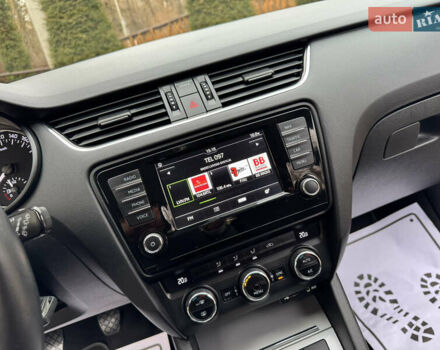 Черный Шкода Октавия, объемом двигателя 1.6 л и пробегом 228 тыс. км за 11999 $, фото 85 на Automoto.ua