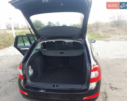 Черный Шкода Октавия, объемом двигателя 2 л и пробегом 227 тыс. км за 12900 $, фото 19 на Automoto.ua