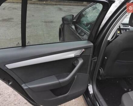 Чорний Шкода Октавія, об'ємом двигуна 1.6 л та пробігом 272 тис. км за 10700 $, фото 8 на Automoto.ua
