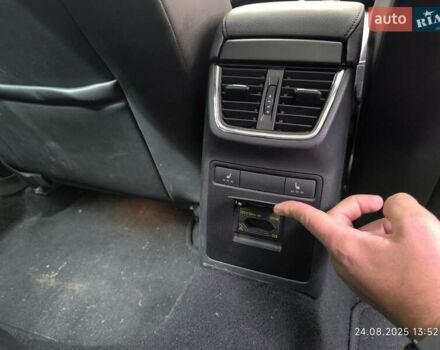 Черный Шкода Октавия, объемом двигателя 1.6 л и пробегом 238 тыс. км за 13500 $, фото 12 на Automoto.ua