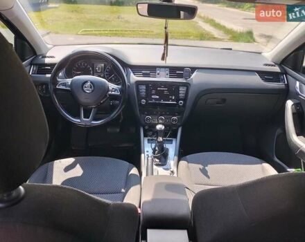 Чорний Шкода Октавія, об'ємом двигуна 1.6 л та пробігом 262 тис. км за 12500 $, фото 1 на Automoto.ua