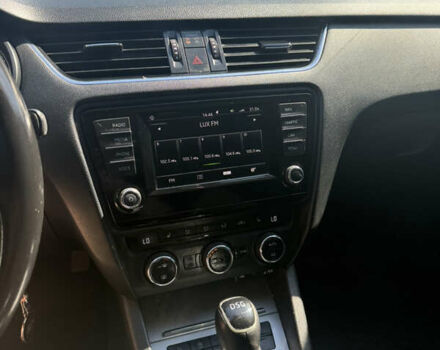 Чорний Шкода Октавія, об'ємом двигуна 1.6 л та пробігом 220 тис. км за 13300 $, фото 19 на Automoto.ua