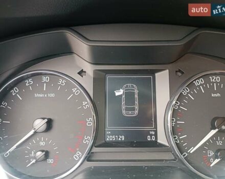 Черный Шкода Октавия, объемом двигателя 1.6 л и пробегом 207 тыс. км за 11300 $, фото 8 на Automoto.ua