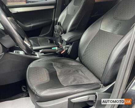 Черный Шкода Октавия, объемом двигателя 2 л и пробегом 265 тыс. км за 12800 $, фото 7 на Automoto.ua