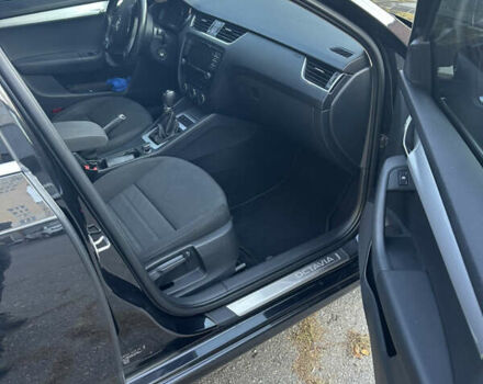 Черный Шкода Октавия, объемом двигателя 2 л и пробегом 263 тыс. км за 12500 $, фото 5 на Automoto.ua