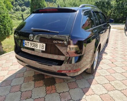 Черный Шкода Октавия, объемом двигателя 2 л и пробегом 354 тыс. км за 10699 $, фото 3 на Automoto.ua