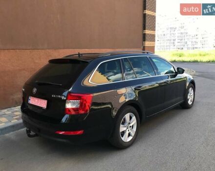 Черный Шкода Октавия, объемом двигателя 2 л и пробегом 242 тыс. км за 15500 $, фото 6 на Automoto.ua