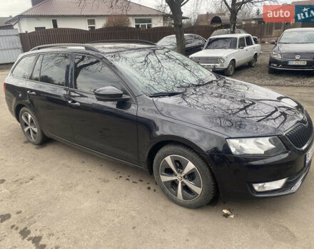Черный Шкода Октавия, объемом двигателя 1.6 л и пробегом 304 тыс. км за 11850 $, фото 6 на Automoto.ua