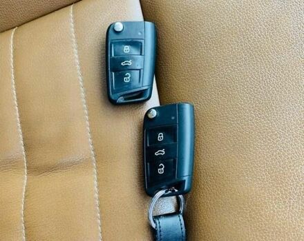 Черный Шкода Октавия, объемом двигателя 1.6 л и пробегом 368 тыс. км за 12800 $, фото 19 на Automoto.ua